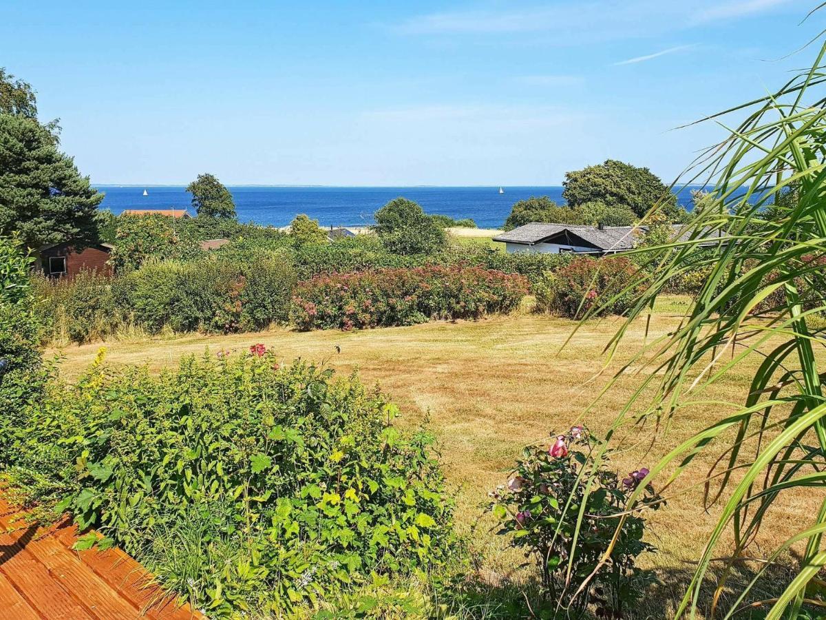 4 Person Holiday Home In Augustenborg Asserballeskov Esterno foto