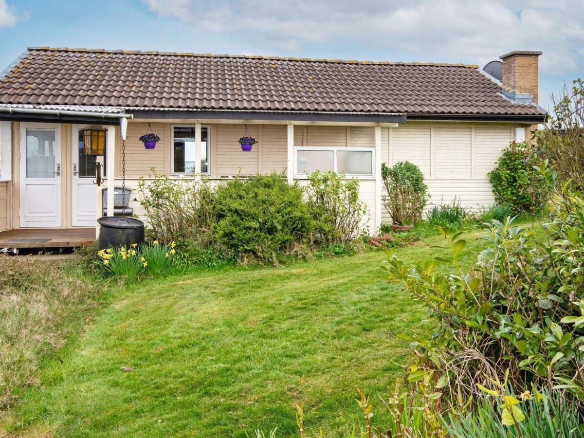4 Person Holiday Home In Augustenborg Asserballeskov Esterno foto